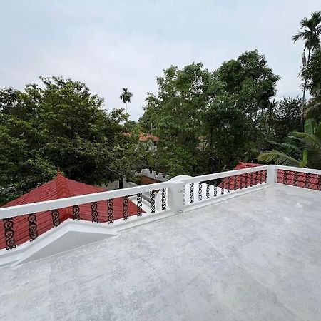 Villa Kalarikkal House Kochi Esterno foto